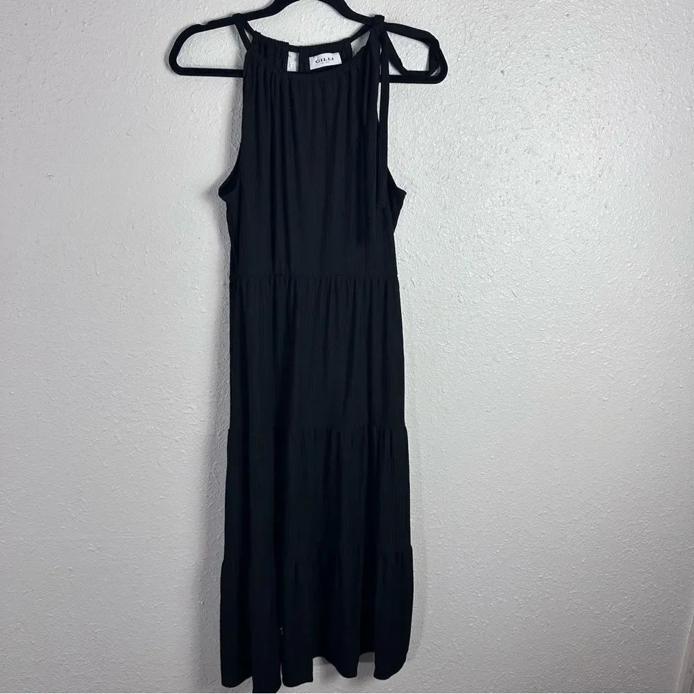 GILLI Elegant Black Sleeveless Dress